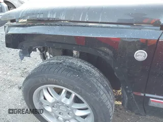 2006 Jeep Commander Limited z VIN 1J8HG58266C276460, wystawiony jako IAAI lot #41919899 z przebiegiem 216 785 mil mil oraz . Historia ofert i sprzedaży dostępna na DreamBid. Obrazek 14.