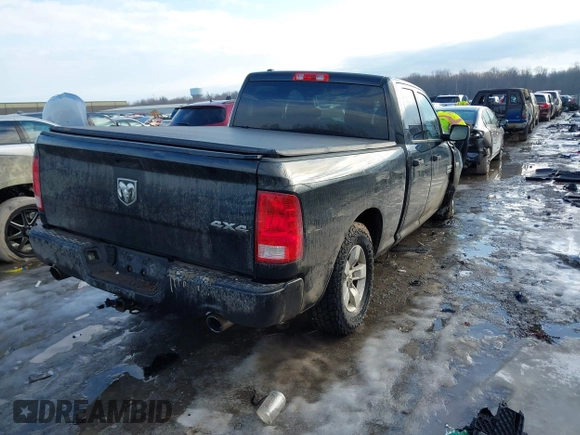 2016 Ram 1500 Express z VIN 1C6RR7FT3GS301732, wystawiony jako IAAI lot #41644208 z przebiegiem 171 693 mil mil oraz . Historia ofert i sprzedaży dostępna na DreamBid. Obrazek 4.
