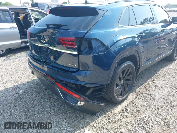 2022 Volkswagen Atlas SE z VIN 1V2HE2CA7NC211835, wystawiony jako IAAI lot #42722660 z przebiegiem 56 112 mil mil oraz . Historia ofert i sprzedaży dostępna na DreamBid. Obrazek 21.