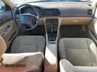 1995 Honda Accord LX с VIN 1HGCD5633SA021651, выставлен на аукционе Copart как лот 84074764 с пробегом 137 788 миль миль и Списание • Salvage title. История ставок и продаж доступна на DreamBid. Изображение 8.