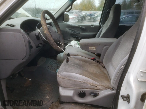 1997 Ford Expedition XLT z VIN 1FMEU17L6VLA61113, wystawiony jako Copart lot #73465703 z przebiegiem 184 878 mil mil oraz Czysty tytuł • Clean title. Historia ofert i sprzedaży dostępna na DreamBid. Obrazek 7.