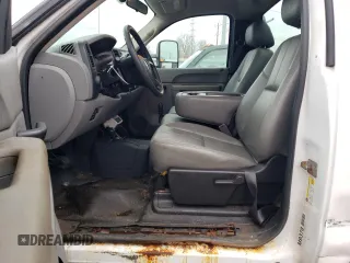 2010 Chevrolet Silverado 3500HD SRW Work Truck with VIN 1GC3KZBG3AF135364, listed as a Copart auction lot 81916204 with 8,252 mi miles and Clean Title. Bid and sale history available at DreamBid. Image 7.