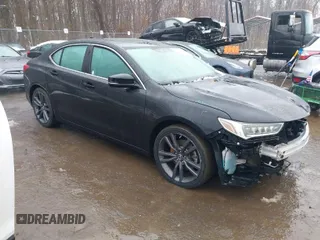 2018 Acura TLX with VIN 19UUB1F31JA001500, listed as a IAAI auction lot 41571900 with 178,001 mi miles. Bid and sale history available at carsss.com. Image 1.