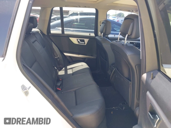 2010 Mercedes-Benz GLK GLK 350 with VIN WDCGG8HB9AF287846, listed as a IAAI auction lot 42216626 with 97,208 mi miles. Bid and sale history available at carsss.com. Image 8.