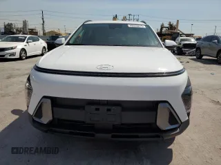 2024 Hyundai Kona SEL with VIN KM8HB3AB9RU166971, listed as a Copart auction lot 49920015 with 7,674 mi miles and Salvage Title. Bid and sale history available at carsss.com. Image 5.