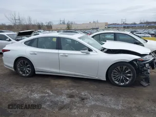 2018 Lexus LS with VIN JTHC51FF2J5002867, listed as a IAAI auction lot 41901468 with 102,602 mi miles. Bid and sale history available at carsss.com. Image 13.