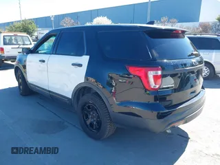 2016 Ford Police Interceptor Utility z VIN 1FM5K8AT7GGC36763, wystawiony jako IAAI lot #41862563 z przebiegiem 87 276 mil mil oraz . Historia ofert i sprzedaży dostępna na DreamBid. Obrazek 3.