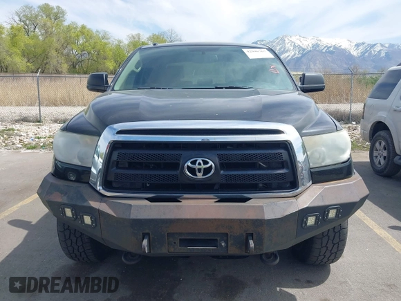 2013 Toyota Tundra 4WD Truck with VIN 5TFDW5F17DX278274, listed as a IAAI auction lot 42046767 with 194,135 mi miles. Bid and sale history available at carsss.com. Image 12.
