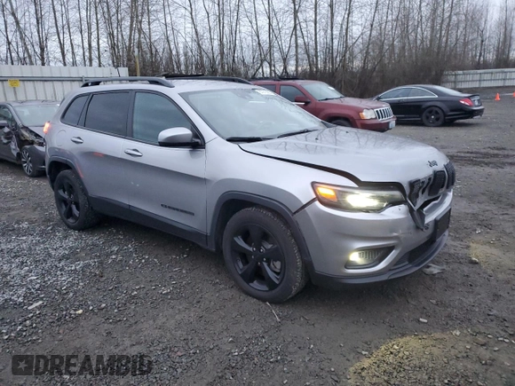 2021 Jeep Cherokee Latitude Plus z VIN 1C4PJLLBXMD143997, wystawiony jako Copart lot #87973025 z przebiegiem 64 267 mil mil oraz Szkoda całkowita • Salvage title. Historia ofert i sprzedaży dostępna na DreamBid. Obrazek 4.