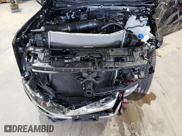 2024 Ford F-350 z VIN 1FT8W3BA3REE67230, wystawiony jako Copart lot #86899144 z przebiegiem Nie podano mil oraz Szkoda całkowita • Salvage title. Historia ofert i sprzedaży dostępna na DreamBid. Obrazek 11.