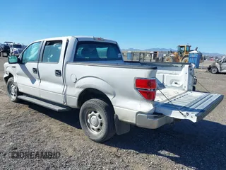 2011 Ford F-150 XL with VIN 1FTFW1EFXBKD38492, listed as a IAAI auction lot 40785831 with 222,356 mi miles. Bid and sale history available at carsss.com. Image 3.