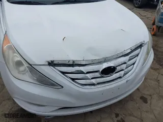 2013 Hyundai Sonata GLS PZEV with VIN 5NPEB4AC0DH514570, listed as a IAAI auction lot 41913939 with 199,648 mi miles. Bid and sale history available at carsss.com. Image 6.