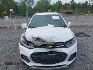 2019 Chevrolet Trax LT with VIN 3GNCJLSB7KL135287, listed as a IAAI auction lot 41982826 with 132,263 mi miles and . Bid and sale history available at carsss.com. Image 12.