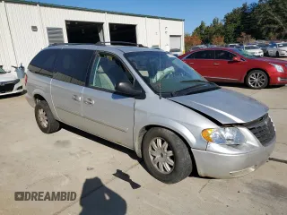 2006 Chrysler Town & Country LWB Touring with VIN 2A4GP54L66R689045, listed as a Copart auction lot 77197064 with 301,778 mi miles and Salvage Title. Bid and sale history available at carsss.com. Image 4.