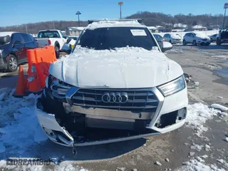 2020 Audi Q5 Premium with VIN WA1ANAFY4L2063453, listed as a IAAI auction lot 41334895 with 97,274 mi miles. Bid and sale history available at carsss.com. Image 12.