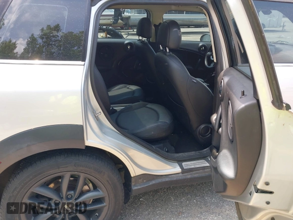2012 MINI Countryman S with VIN WMWZC5C54CWM13119, listed as a IAAI auction lot 42467904 with 115,531 mi miles and . Bid and sale history available at DreamBid. Image 8.