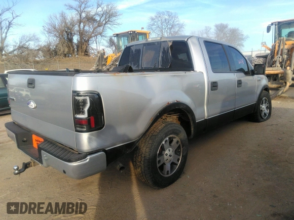 2006 Ford F-150 XLT with VIN 1FTPW14536FA32620, listed as a IAAI auction lot 40954768 with 194,303 mi miles. Bid and sale history available at carsss.com. Image 19.