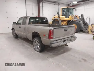 2003 Chevrolet Silverado 1500 with VIN 2GCEK19T131397682, listed as a IAAI auction lot 41596621 with 0 mi miles. Bid and sale history available at carsss.com. Image 3.
