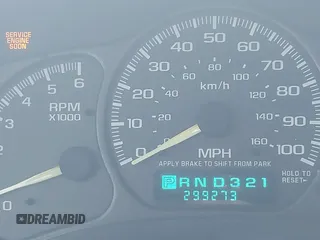 2001 Chevrolet Silverado 1500 LS with VIN 2GCEC19T311143952, listed as a IAAI auction lot 42053727 with 299,273 mi miles and . Bid and sale history available at DreamBid. Image 15.