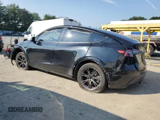 2024 Tesla Model Y z VIN 7SAYGDED7RF162680, wystawiony jako Copart lot #61991495 z przebiegiem Nie podano mil oraz Czysty tytuł • Clean title. Historia ofert i sprzedaży dostępna na DreamBid. Obrazek 2.