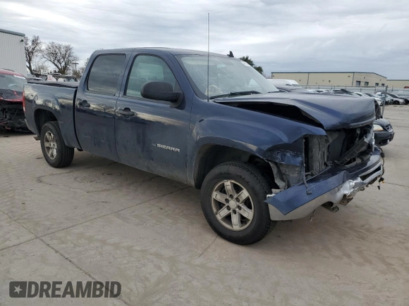 2010 GMC Sierra 1500 with VIN 3GTRCVE38AG273277, listed as a Copart auction lot 46154135 with 320,611 mi miles and Salvage Title. Bid and sale history available at DreamBid. Image 4.