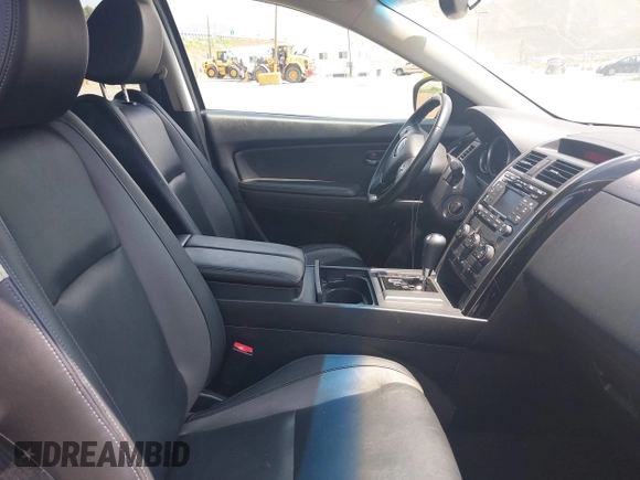 2010 Mazda CX-9 Grand Touring with VIN JM3TB2MV5A0235866, listed as a IAAI auction lot 42169226 with 106,138 mi miles and . Bid and sale history available at carsss.com. Image 5.