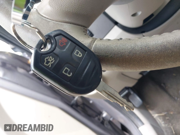 2008 Ford Escape Hybrid with VIN 1FMCU49H68KC63297, listed as a IAAI auction lot 42488181 with 230,266 mi miles and . Bid and sale history available at DreamBid. Image 11.