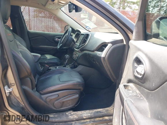 2014 Jeep Cherokee Trailhawk с VIN 1C4PJMBS6EW278648, выставлен на аукционе IAAI как лот 42433381 с пробегом 136 702 миль миль и . История ставок и продаж доступна на DreamBid. Изображение 5.
