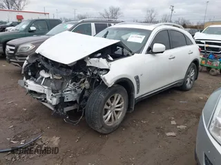 2016 Infiniti QX70 with VIN JN8CS1MW5GM400123, listed as a IAAI auction lot 41719086 with 35,171 mi miles and . Bid and sale history available at DreamBid. Image 2.
