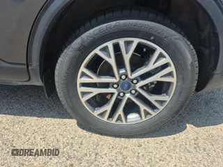 2020 Ford Escape SEL с VIN 1FMCU9H68LUA55495, выставлен на аукционе IAAI как лот 42841805 с пробегом 99 887 миль миль и . История ставок и продаж доступна на DreamBid. Изображение 16.