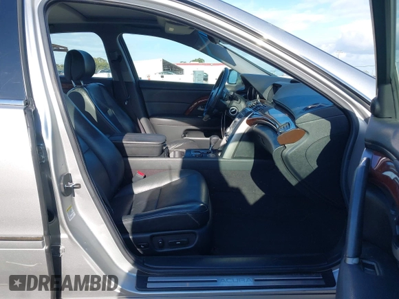 2006 Acura RL with VIN JH4KB16526C005234, listed as a IAAI auction lot 42130374 with 343,839 mi miles and . Bid and sale history available at DreamBid. Image 5.