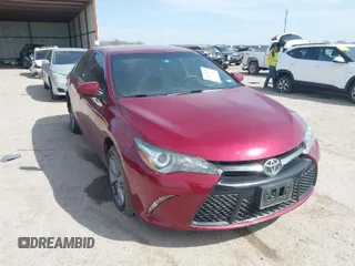 2017 Toyota Camry XLE with VIN 4T1BF1FKXHU811147, listed as a IAAI auction lot 41825677 with 68,163 mi miles. Bid and sale history available at carsss.com. Image 1.
