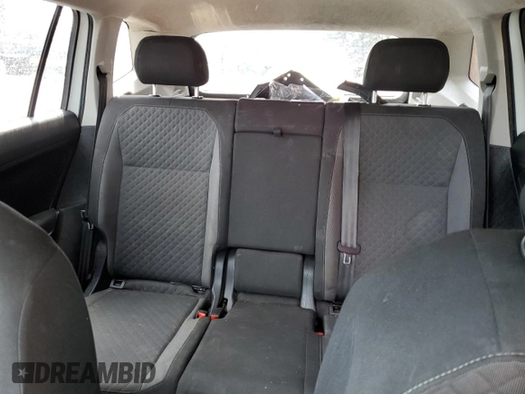 2018 Volkswagen Tiguan S with VIN 3VV0B7AX6JM094609, listed as a Copart auction lot 59550215 with 118,975 mi miles and Salvage title. Bid and sale history available at DreamBid. Image 10.