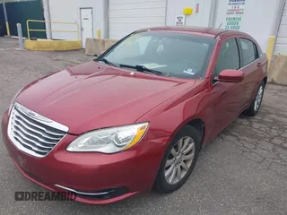 2013 Chrysler 200 Touring with VIN 1C3CCBBB5DN570345, listed as a IAAI auction lot 42197627 with 178,305 mi miles. Bid and sale history available at carsss.com. Image 2.