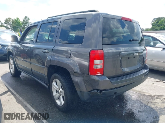 2015 Jeep Patriot Latitude z VIN 1C4NJPFB8FD419929, wystawiony jako IAAI lot #42315972 z przebiegiem 176 735 mil mil oraz . Historia ofert i sprzedaży dostępna na DreamBid. Obrazek 3.