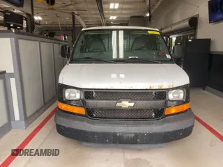 2014 Chevrolet Express Cargo z VIN 1GCSGAFX7E1163258, wystawiony jako IAAI lot #42501106 z przebiegiem 214 104 mil mil oraz . Historia ofert i sprzedaży dostępna na DreamBid. Obrazek 34.