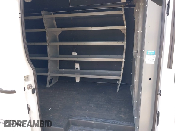 2024 Ford Transit Cargo z VIN 1FTBW3X80RKA42450, wystawiony jako IAAI lot #42317872 z przebiegiem 12 464 mil mil oraz . Historia ofert i sprzedaży dostępna na DreamBid. Obrazek 8.