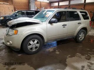 2012 Ford Escape XLT z VIN 1FMCU9D76CKC09762, wystawiony jako Copart lot #76680894 z przebiegiem Nie podano mil oraz Szkoda całkowita • Salvage title. Historia ofert i sprzedaży dostępna na DreamBid. Obrazek 1.