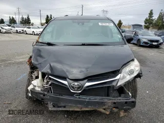 2018 Toyota Sienna LE Auto Access Seat with VIN 5TDKZ3DCXJS929065, listed as a Copart auction lot 48763185 with 67,920 mi miles and Salvage Title. Bid and sale history available at carsss.com. Image 5.