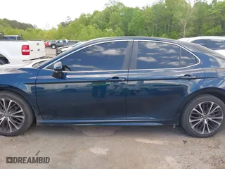 2018 Toyota Camry LE with VIN 4T1B11HK9JU639162, listed as a IAAI auction lot 41967207 with 82,444 mi miles. Bid and sale history available at carsss.com. Image 14.