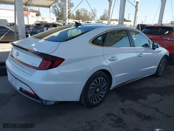 2021 Hyundai Sonata Hybrid Limited with VIN KMHL54JJ5MA027896, listed as a IAAI auction lot 41830948 with 29,064 mi miles. Bid and sale history available at carsss.com. Image 4.