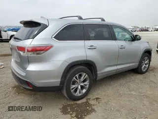 2016 Toyota Highlander LE Plus with VIN 5TDZKRFH9GS165569, listed as a Copart auction lot 60481085 with 133,422 mi miles and Salvage title. Bid and sale history available at DreamBid. Image 3.