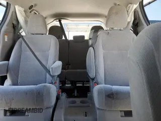 2018 Toyota Sienna LE Auto Access Seat with VIN 5TDKZ3DC4JS920443, listed as a Copart auction lot 58935935 with 128,045 mi miles and Salvage title. Bid and sale history available at DreamBid. Image 10.