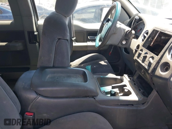 2004 Ford F-150 STX with VIN 1FTRX12W54NC30958, listed as a IAAI auction lot 42320503 with 186,729 mi miles and . Bid and sale history available at DreamBid. Image 5.