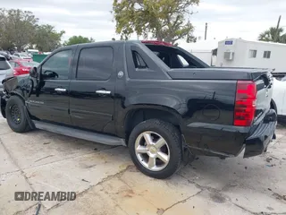 2013 Chevrolet Avalanche LT with VIN 3GNMCFE04DG120235, listed as a IAAI auction lot 41739179 with 77,861 mi miles and . Bid and sale history available at DreamBid. Image 3.