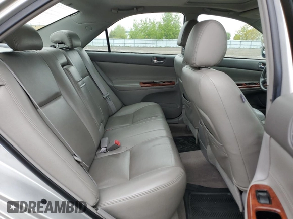 2004 Toyota Camry LE with VIN 4T1BE30K64U323377, listed as a Copart auction lot 58249465 with 274,902 mi miles and Salvage title. Bid and sale history available at DreamBid. Image 10.
