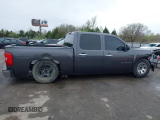 2010 Chevrolet Silverado 1500 LT with VIN 3GCRCSE0XAG224411, listed as a IAAI auction lot 41961505 with 188,055 mi miles and . Bid and sale history available at DreamBid. Image 13.