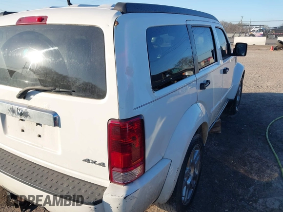 2007 Dodge Nitro SLT with VIN 1D8GU58K67W692313, listed as a IAAI auction lot 41441915 with 195,521 mi miles. Bid and sale history available at carsss.com. Image 6.