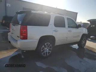 2009 GMC Yukon SLT w/4SB with VIN 1GKFK33099R167410, listed as a Copart auction lot 43352255 with 326,972 mi miles and Salvage Title. Bid and sale history available at carsss.com. Image 3.
