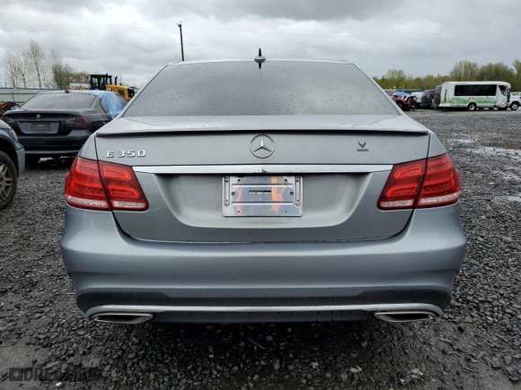 2014 Mercedes-Benz E-Class E 350 Sport with VIN WDDHF5KB0EA812841, listed as a Copart auction lot 52207855 with 117,576 mi miles and Clean Title. Bid and sale history available at carsss.com. Image 6.